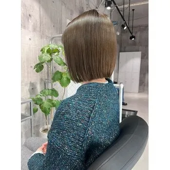 透明感◎なオリーブベージュカラー